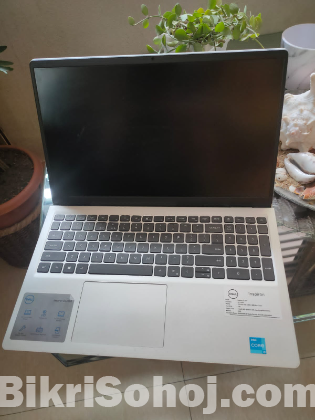 Dell Inspiron 15 3511